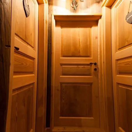 L' Aroula & Restaurant Гостевой дом 3*