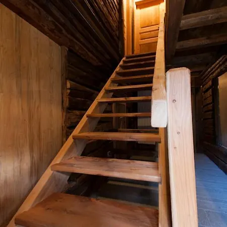 L' Aroula & Restaurant Камполук