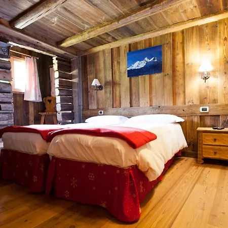 L' Aroula & Restaurant Affittacamere 3*