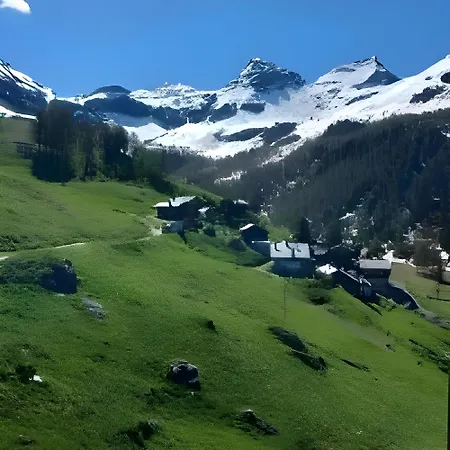 L' Aroula & Restaurant Gæstehus 3*